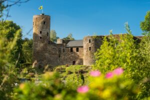 Kasteelruïne van Burg-Reuland - foto: Dominik Ketz